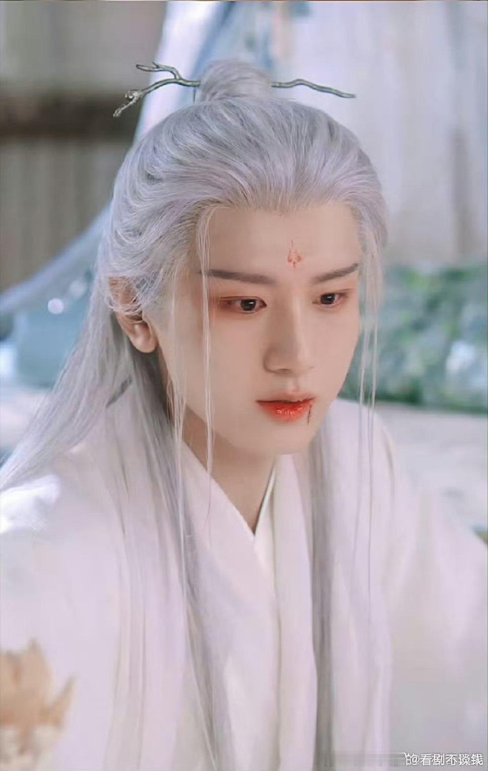 赴山海的成绩真的好亮眼啊！荣获年度最具商业价值影视IP萧秋水就是最棒的 