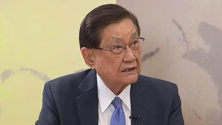 84岁民进党元老直播痛斥台独：两岸必然统一，历史会把他们钉在汉奸的耻辱柱上 
 