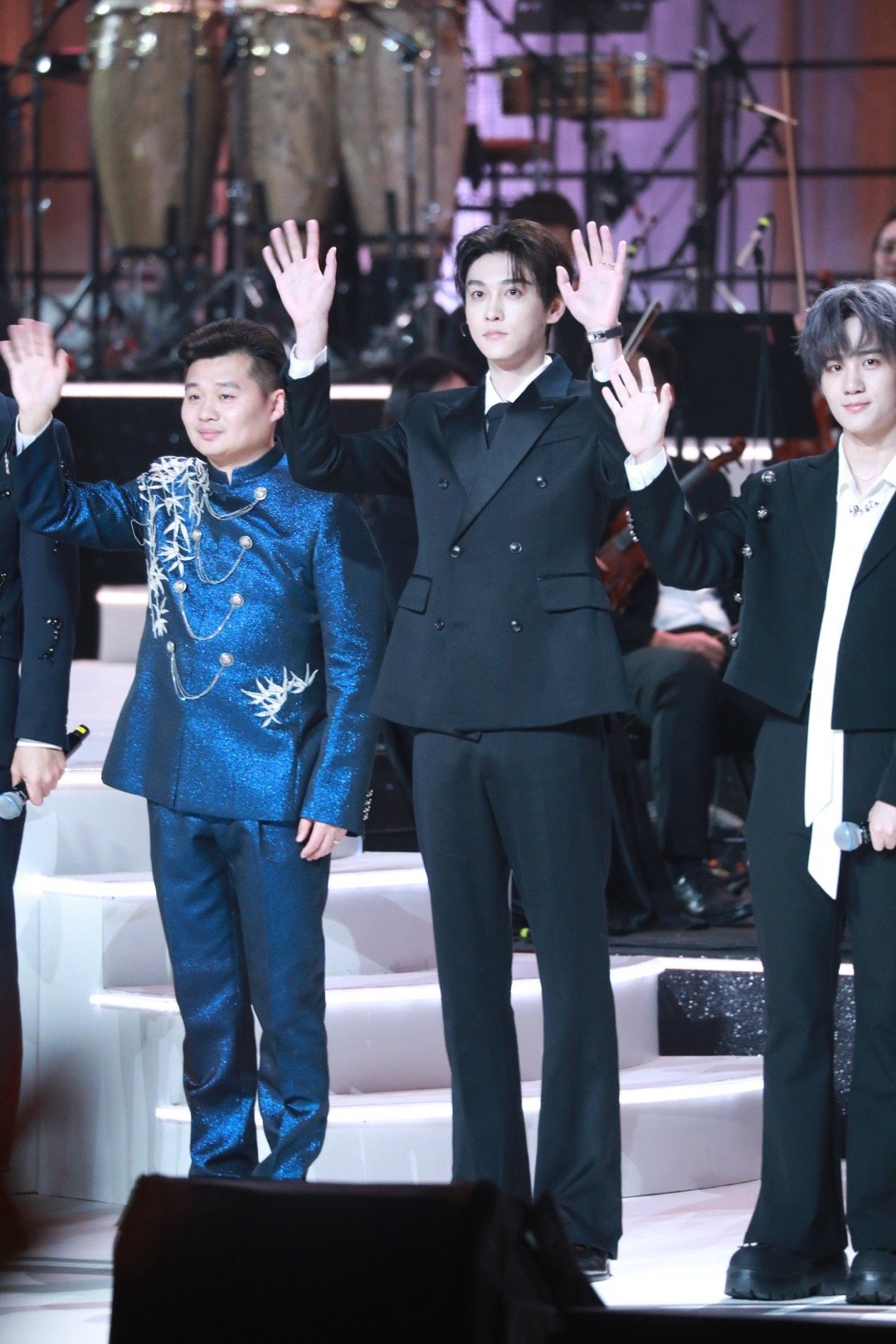 高清生图直出田栩宁站姐出图田栩宁直播