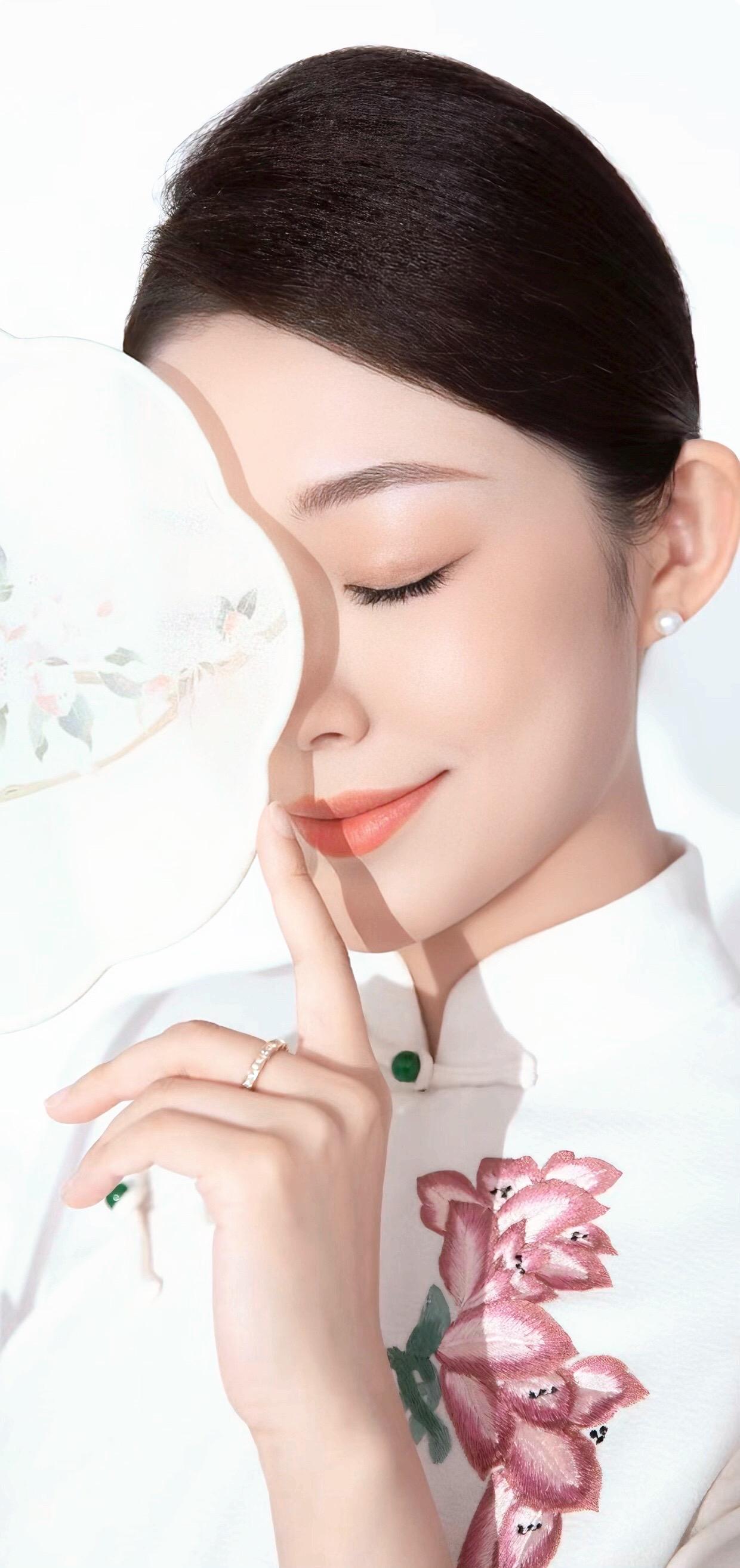 花开花落，人世无常。