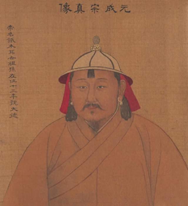 当众演体面人，背地买凶杀人