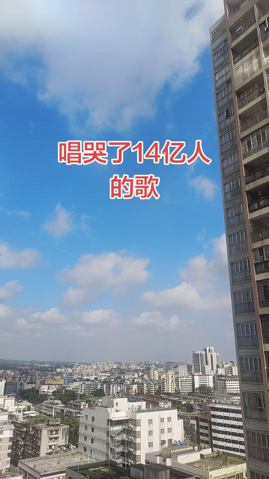 《我是荒漠中的草》 我是荒漠中的草，怎敢奢望谁撑腰？半生风沙中飘摇，伤痛只能自己