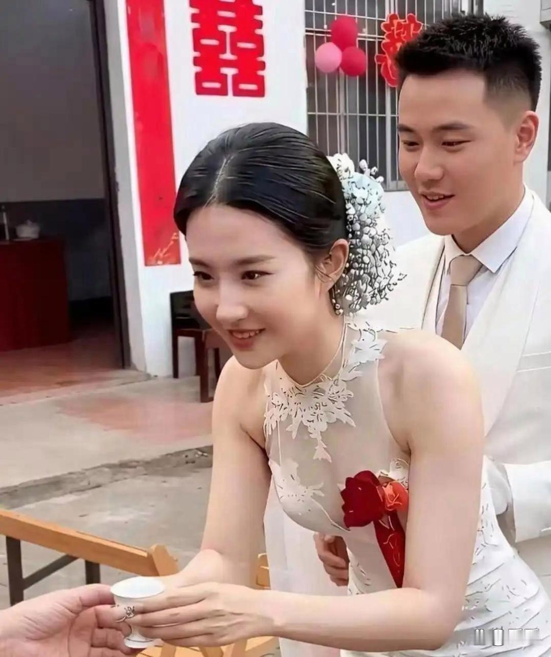 深圳新娘撞脸刘亦菲，真的不是本人吗这也太像了 