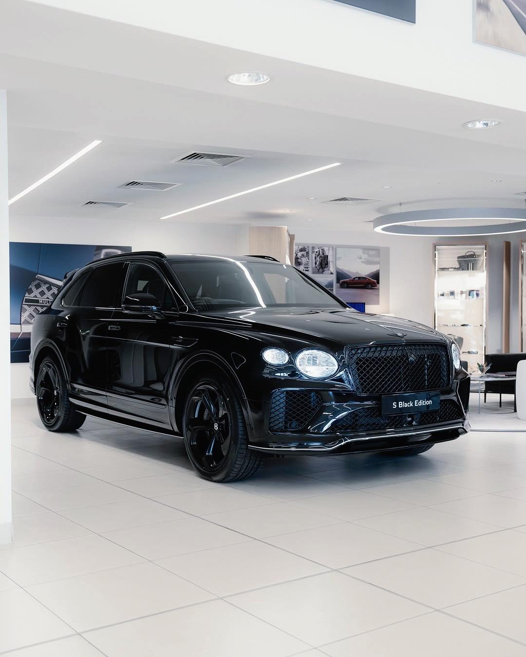 Black Edition🥷。