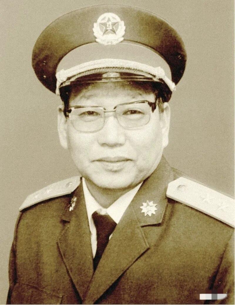 徐春阳将军回忆  小窑头战斗后事追忆（一）
 
我伤愈归队时，正值淮海战役第二阶