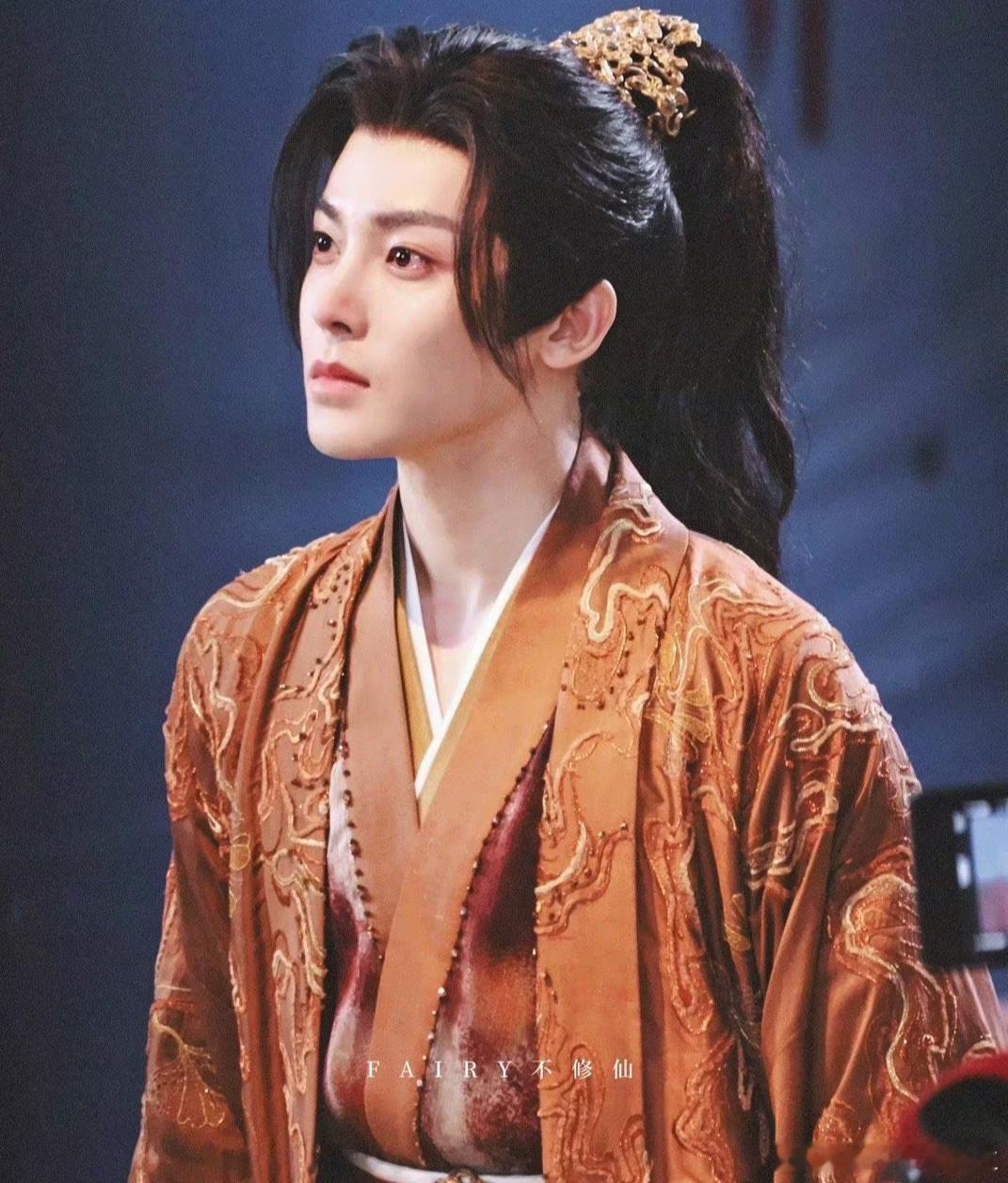 古希腊掌管高马尾的神[打call][打call][打call]看了逍遥的路透更期