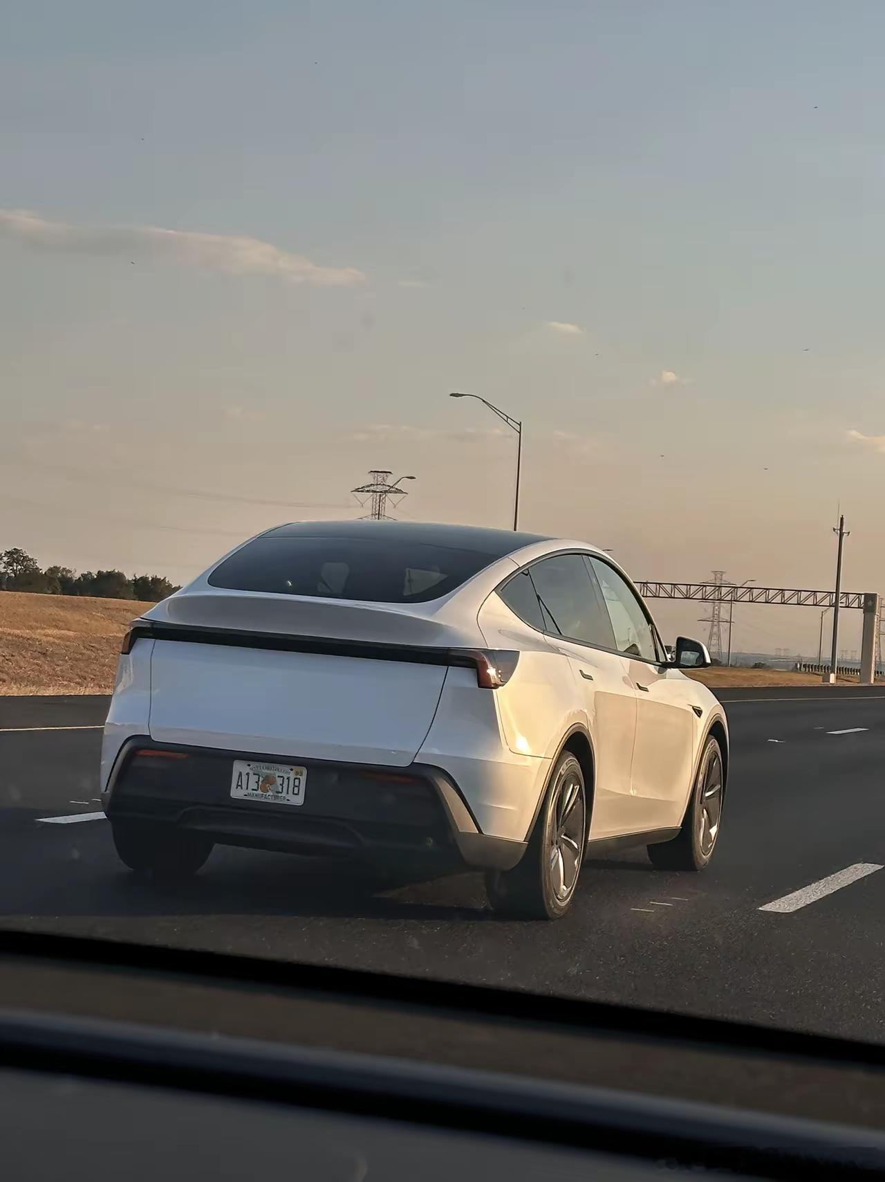 便宜版特斯拉Modely！！这是真的吗？大v聊车 ​​​