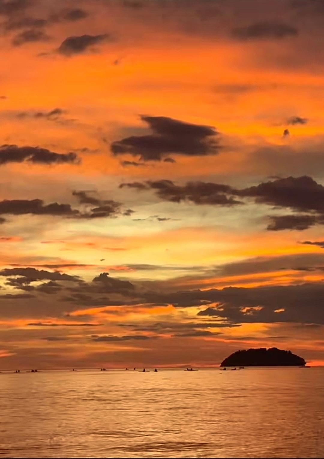 1. 健康的身心：是所有体验、追求、情感的基础载体，失去健康，一切都无从谈起。