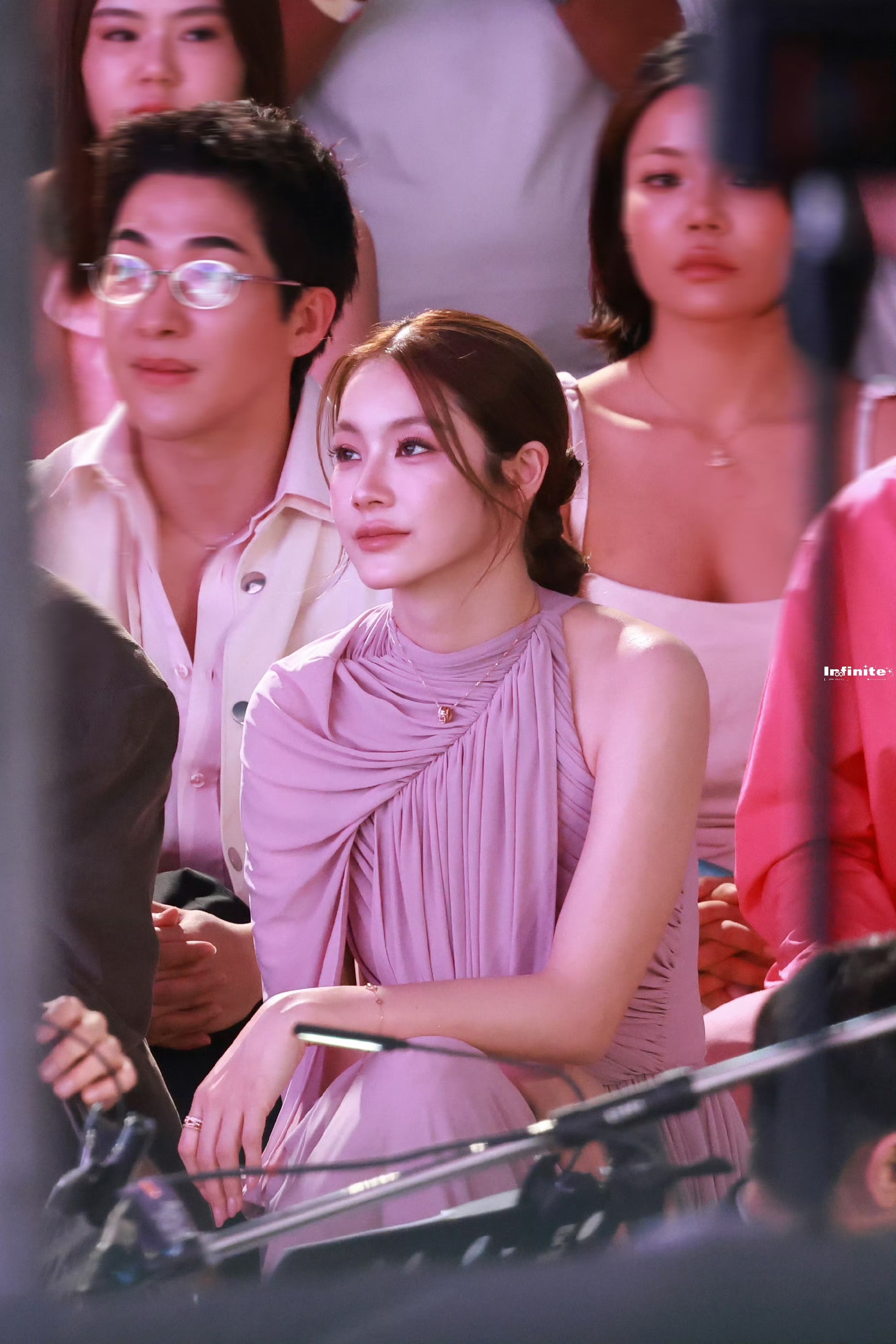 嗑颜bot 投稿  Namtan Tipnaree💜妹妹说紫色很有韵味 