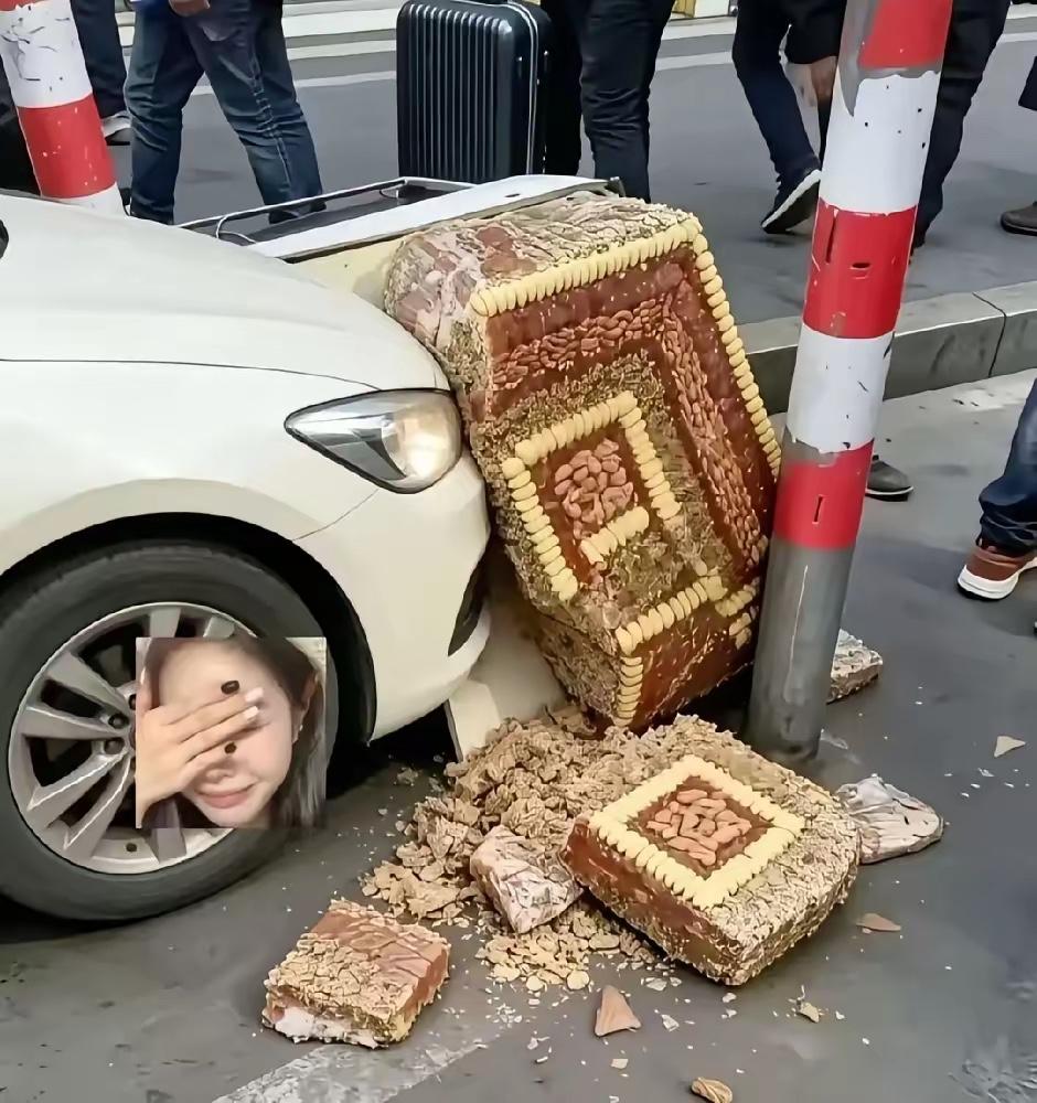 不懂就问，这个保险够赔吗？