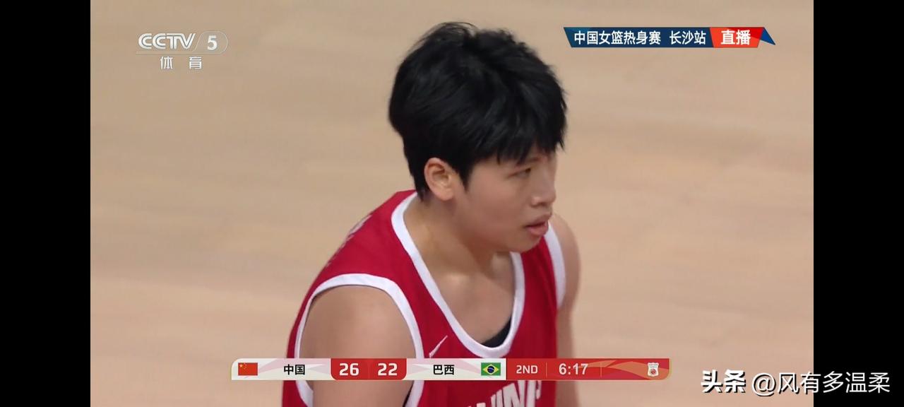 中国女篮热身赛长沙站，经过加时赛，中国女篮74一69击败了巴西队，取得两回合热身
