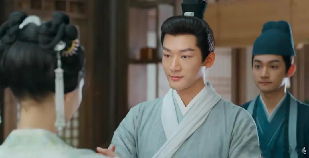 张晚意是怎么当的古偶男主啊？长相土演技还很木 ​​​