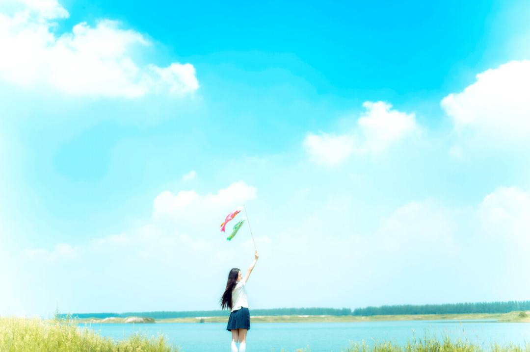 【04.20修身心语】
您好！
越活越年轻的人，都有这三个特征：
年轻的本质是心