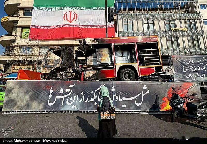 伊朗媒体IRIB通讯社、法尔斯、梅尔通讯社等报道：伊朗政府甚至已经在德黑兰各地布