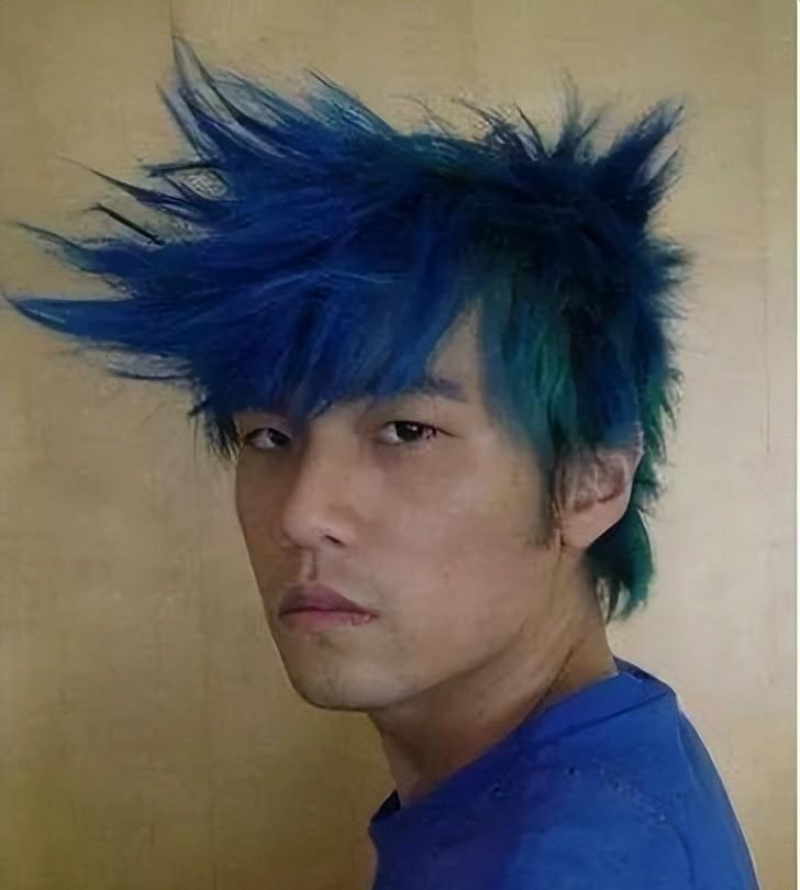 杀马特不会再轮回了！虽然看着很个性又精神。那也架不住有种傻里傻气，不太精明的感觉