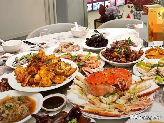 只有寒了心的婆婆，才能说出这样的话：
我选择不理你，并不是我缺乏教养，而是你过往