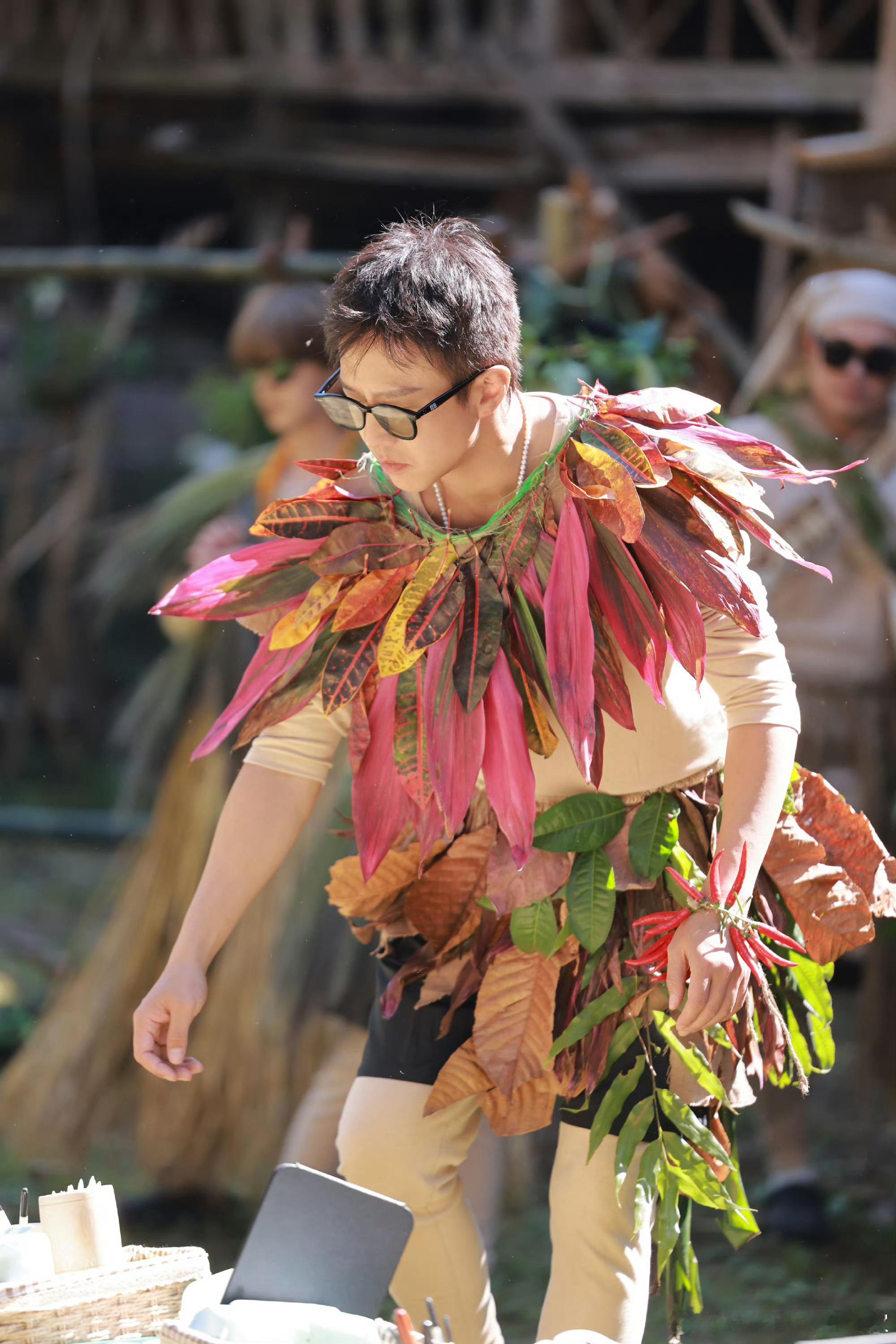 超哥在这反向安利呢，越不让我看我偏想去看看邓超说没看五哈的别看了哈哈哈哈哈