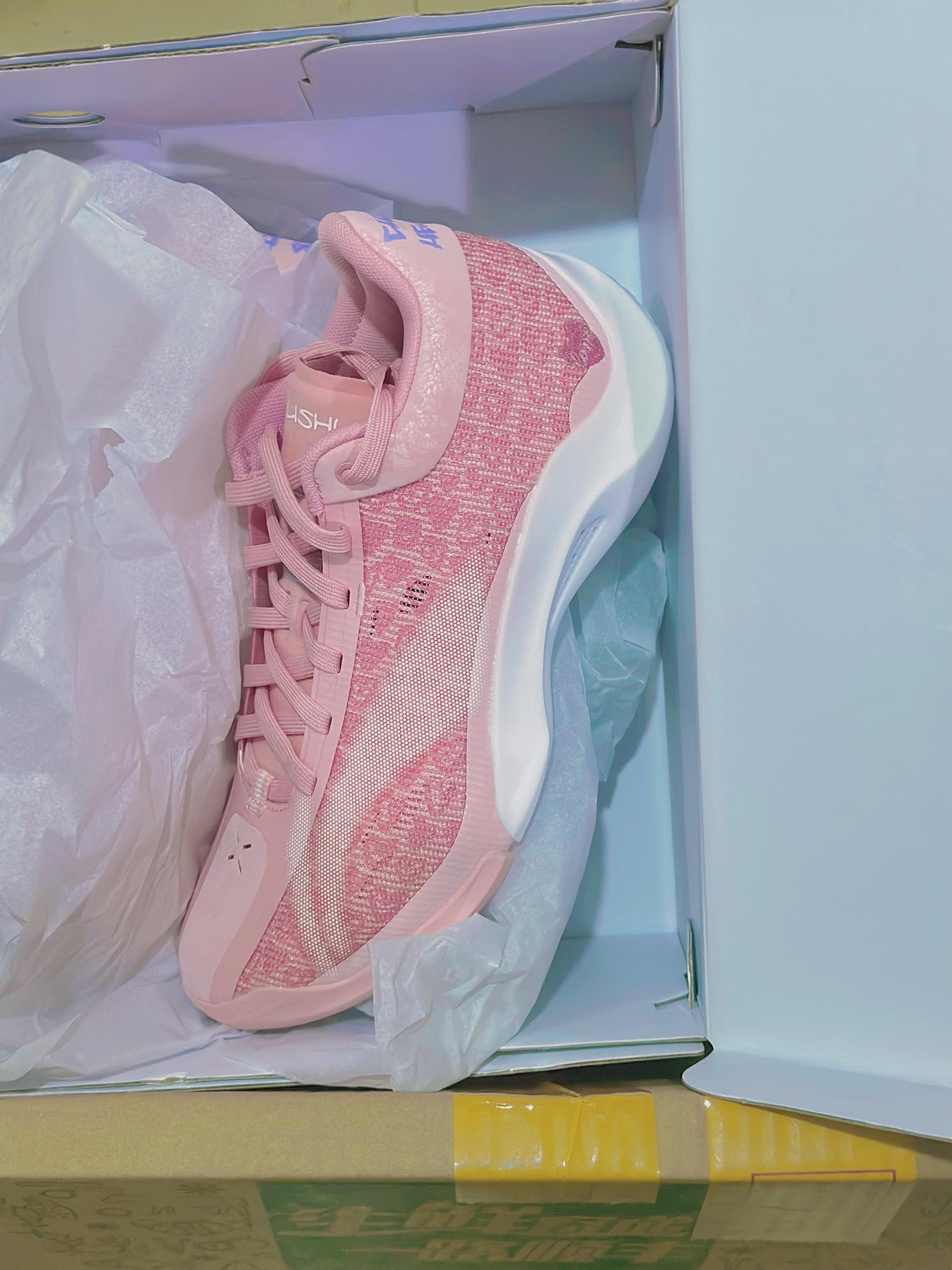 驭帅 猛男粉 明天拍下凹凸秀场鞋控的日常