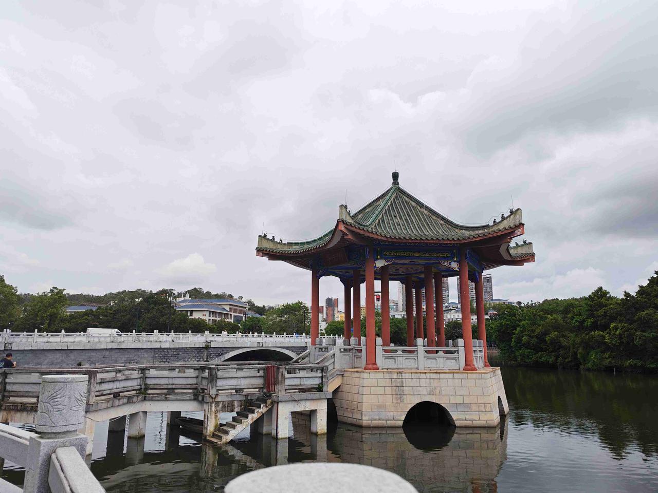 我的今日状态：🏝️旅行度假
我这里的天气：🍂微风