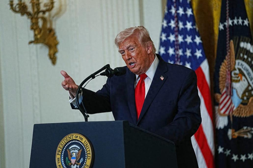 陷入泥潭大势已成，美中东盟友体系面临瓦解，特朗普彻底失去淡定！

央视新闻消息，