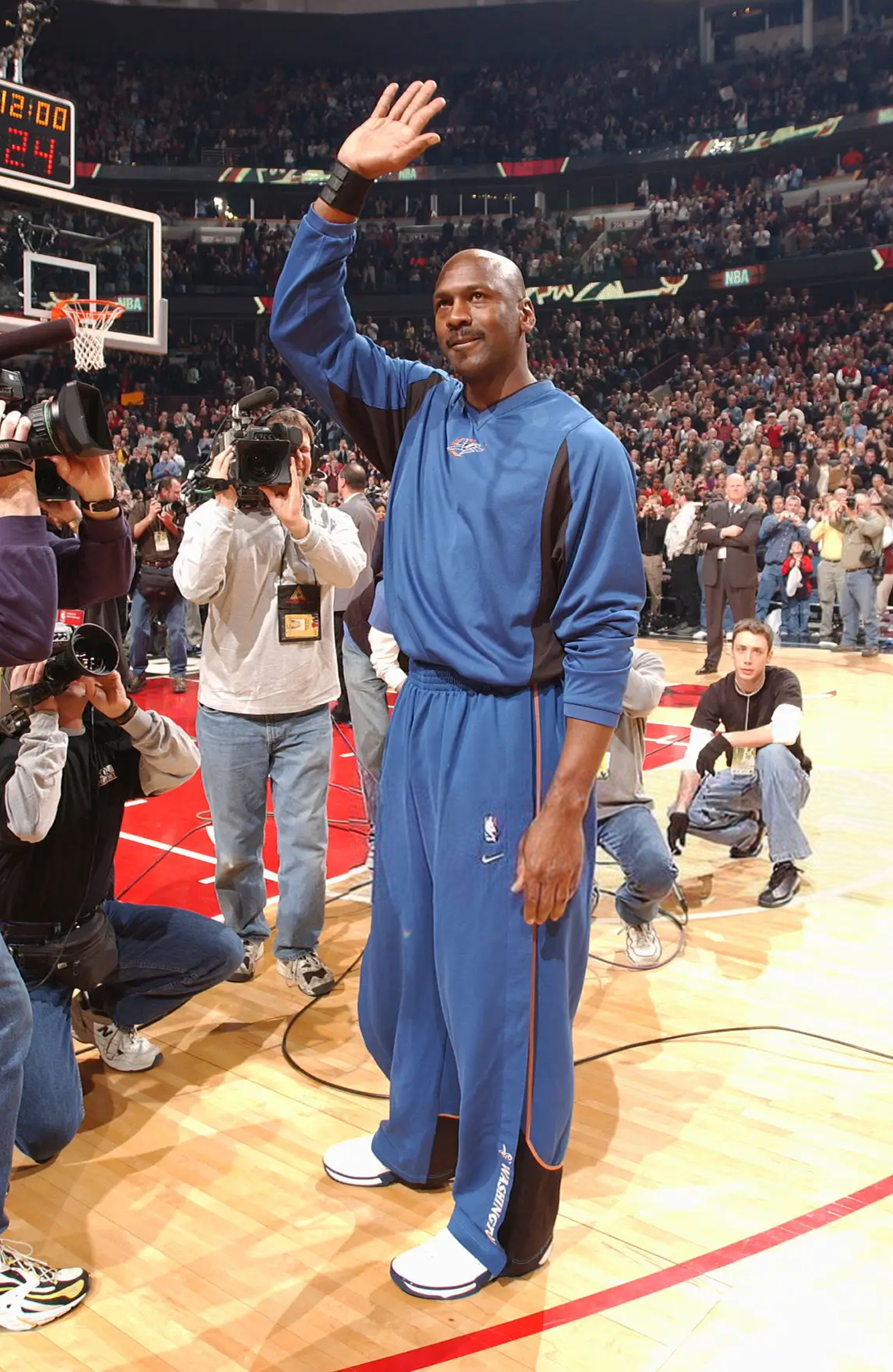 迈克尔·乔丹 · Jordan Team FBI (2003) 华盛顿奇才迈克尔