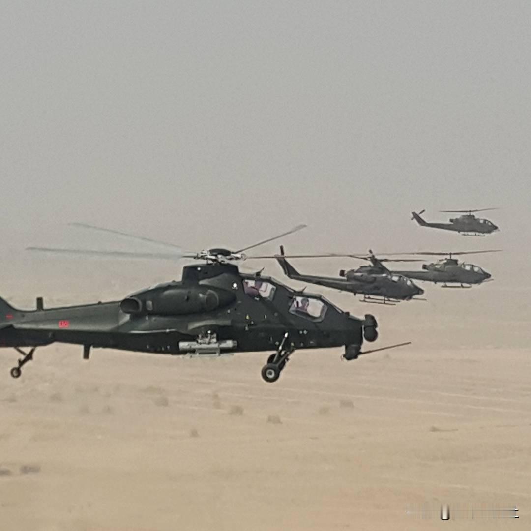 直十在巴基斯坦测试时巴方拍的照片，图1为直十和巴方的AH-1武装直升机比翼齐飞，