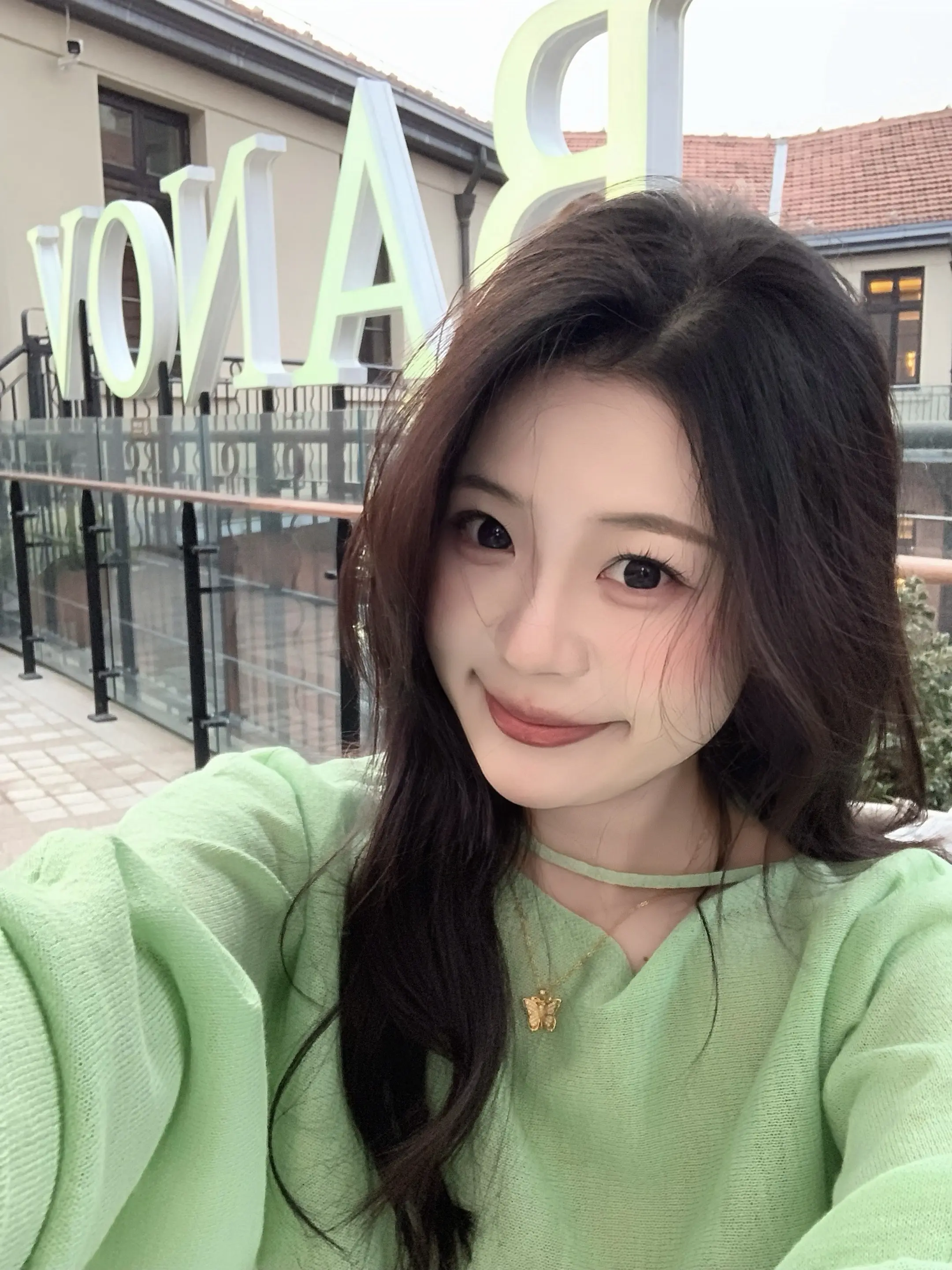 幸福有时候不说话 却在平淡中生根发芽