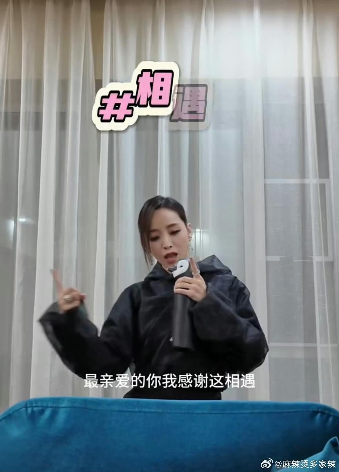 侯佩岑的喜剧天赋藏不住了 侯佩岑的喜剧感真是太绝了，每次看她的节目都能笑到肚子疼