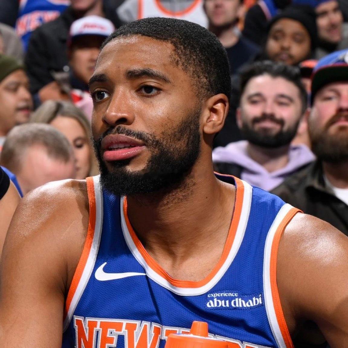 尼克斯为了米卡尔·布里奇斯放弃了五次首轮选秀权，他今晚总共得了0分。他在本轮系列