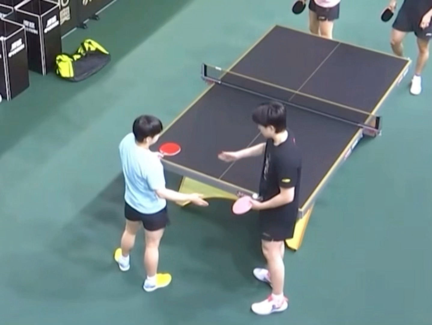 宝宝们比赛加油