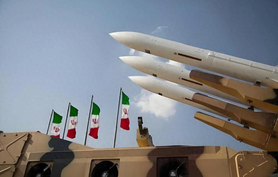 伊朗威胁将打击以色列迪莫纳核反应堆 3月5日，伊朗军方官员警告，若美以企图更迭伊