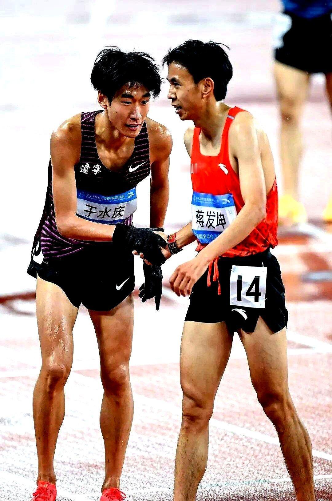 19岁拿俩全运金牌，他咋突然要去跑马路？

于水庆这小伙子真不一般。全运会上，5