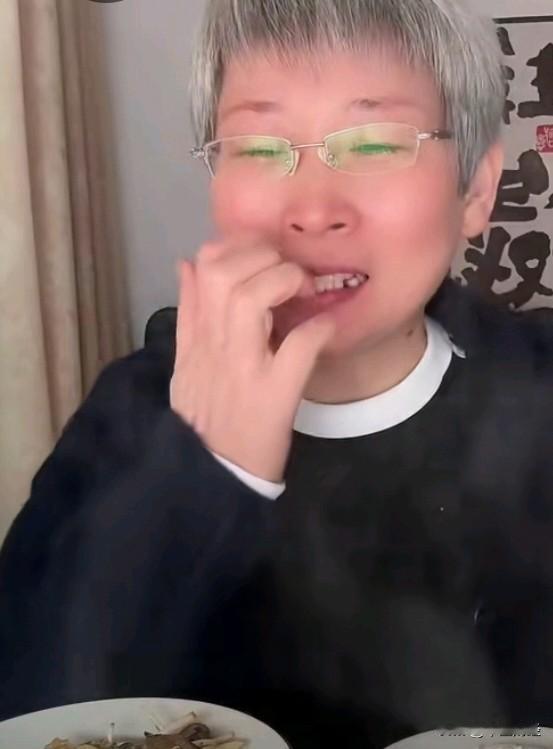 【A股今天】心可真大！
这可是股票市场啊！股票集风险性、残酷性与盈利性于一身。
