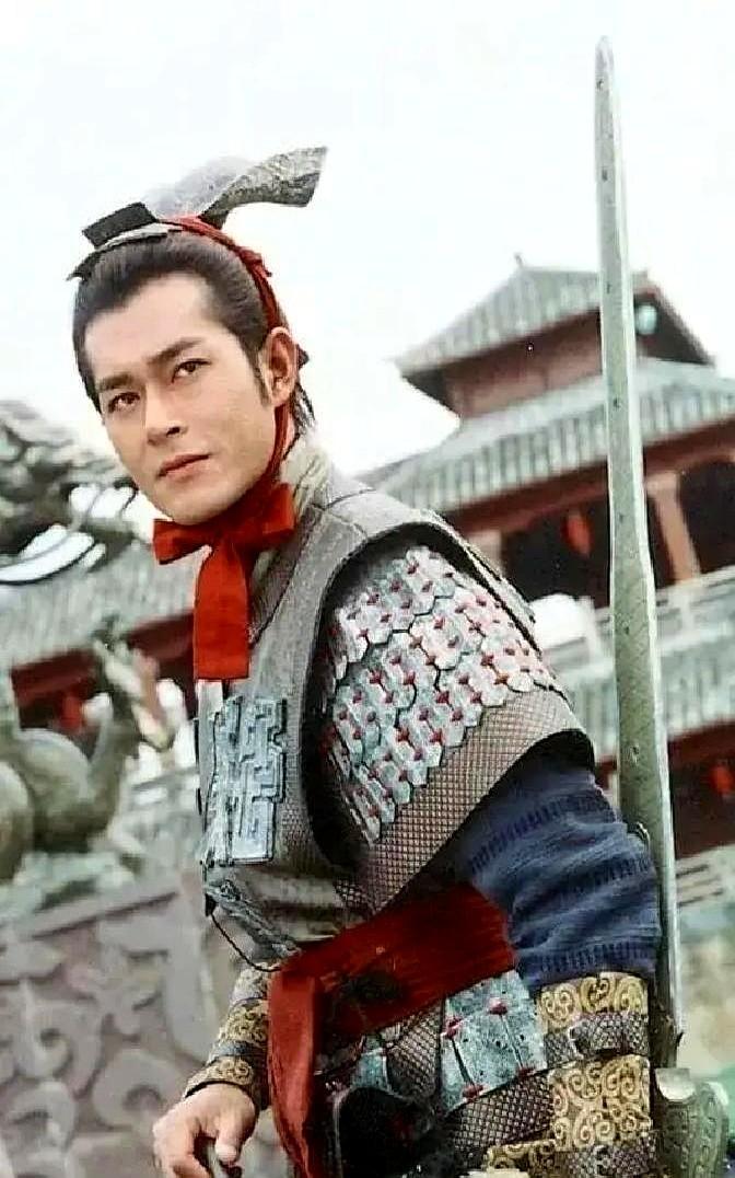 能把项少龙拿捏得死死的人，还得是她！

二十多年前《寻秦记》里的纪嫣然，一出场就