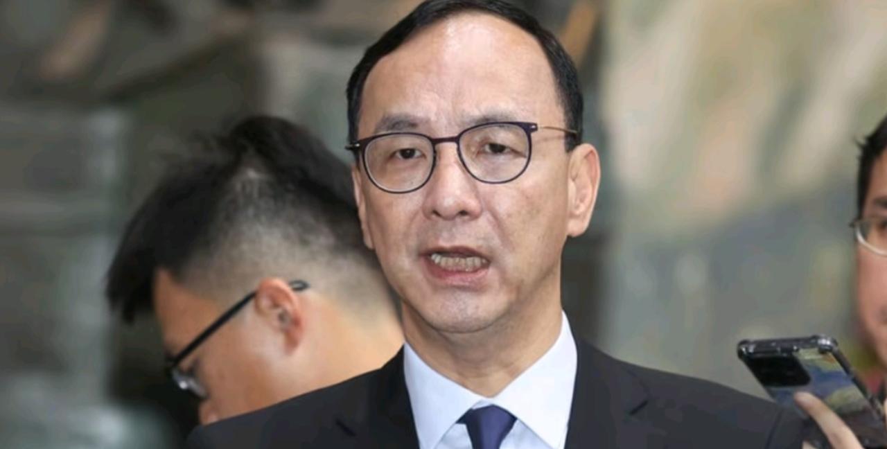 朱立伦退而不休！郑丽文不松口，美国在台协会跟朱立伦进行会面！

4月17日，根据