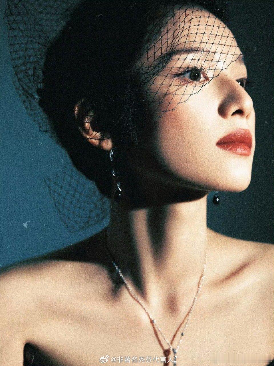 张婧仪 眉骨遮光好小众的文字[苦涩][苦涩]怪不得我在太阳底下睁不开眼睛原来是眉
