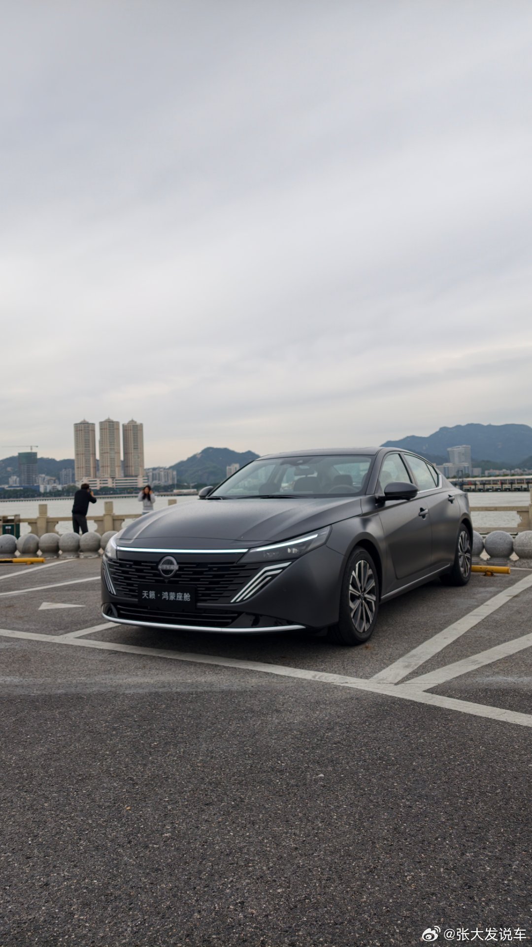 正好赶上广东降温北方穿来的厚衣服派上用场了 