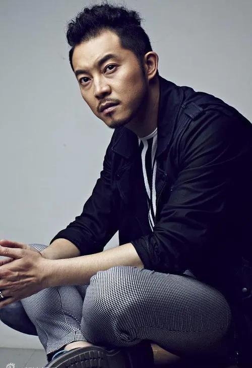 演员，沙溢说，我当初考军艺，考完了以后，老师问了我一个问题，他说这位同学你多大年