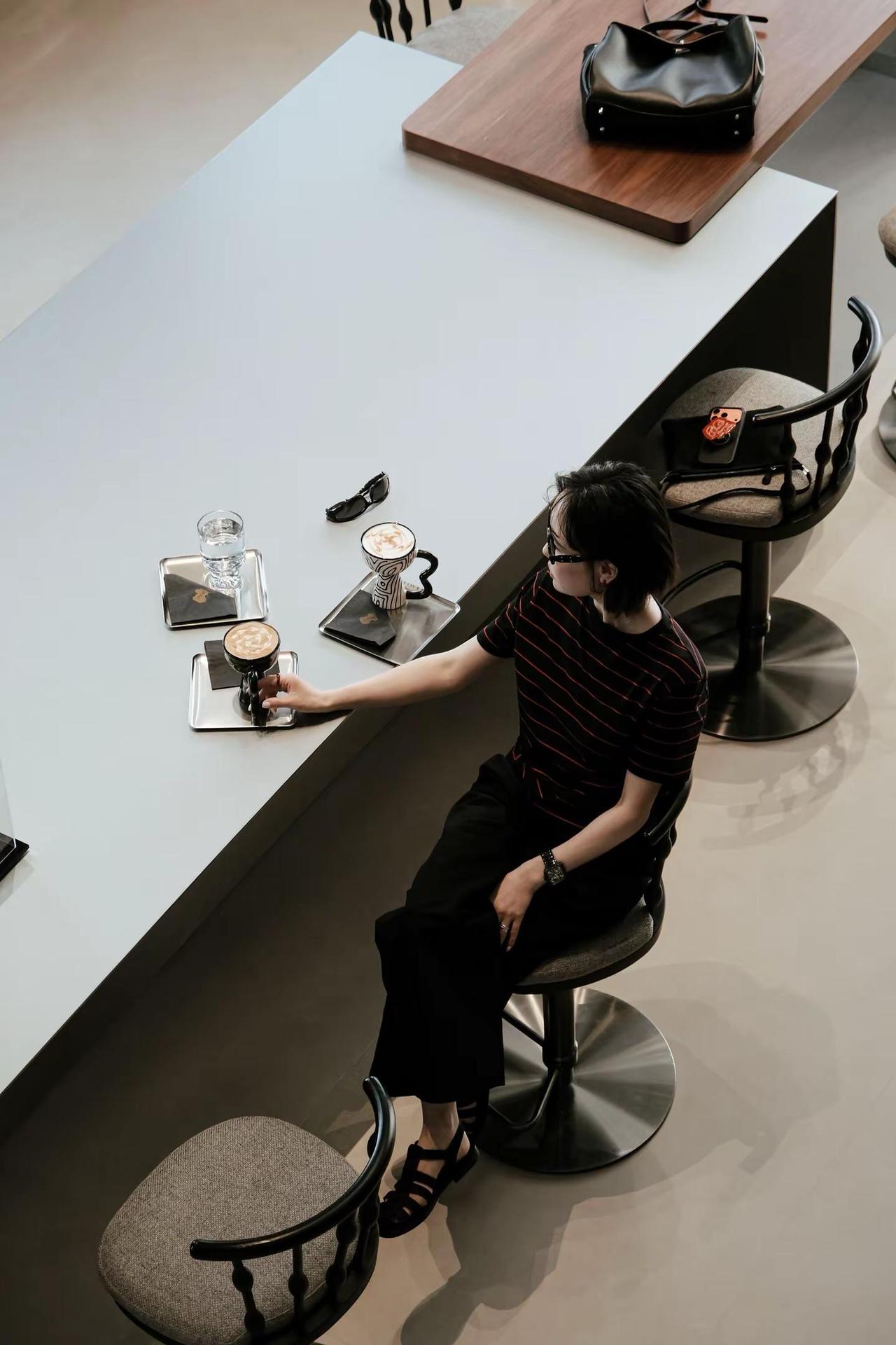 过得开心就好 不加油也没关系。今日穿搭look ootd我的穿搭日记 唐发发春夏