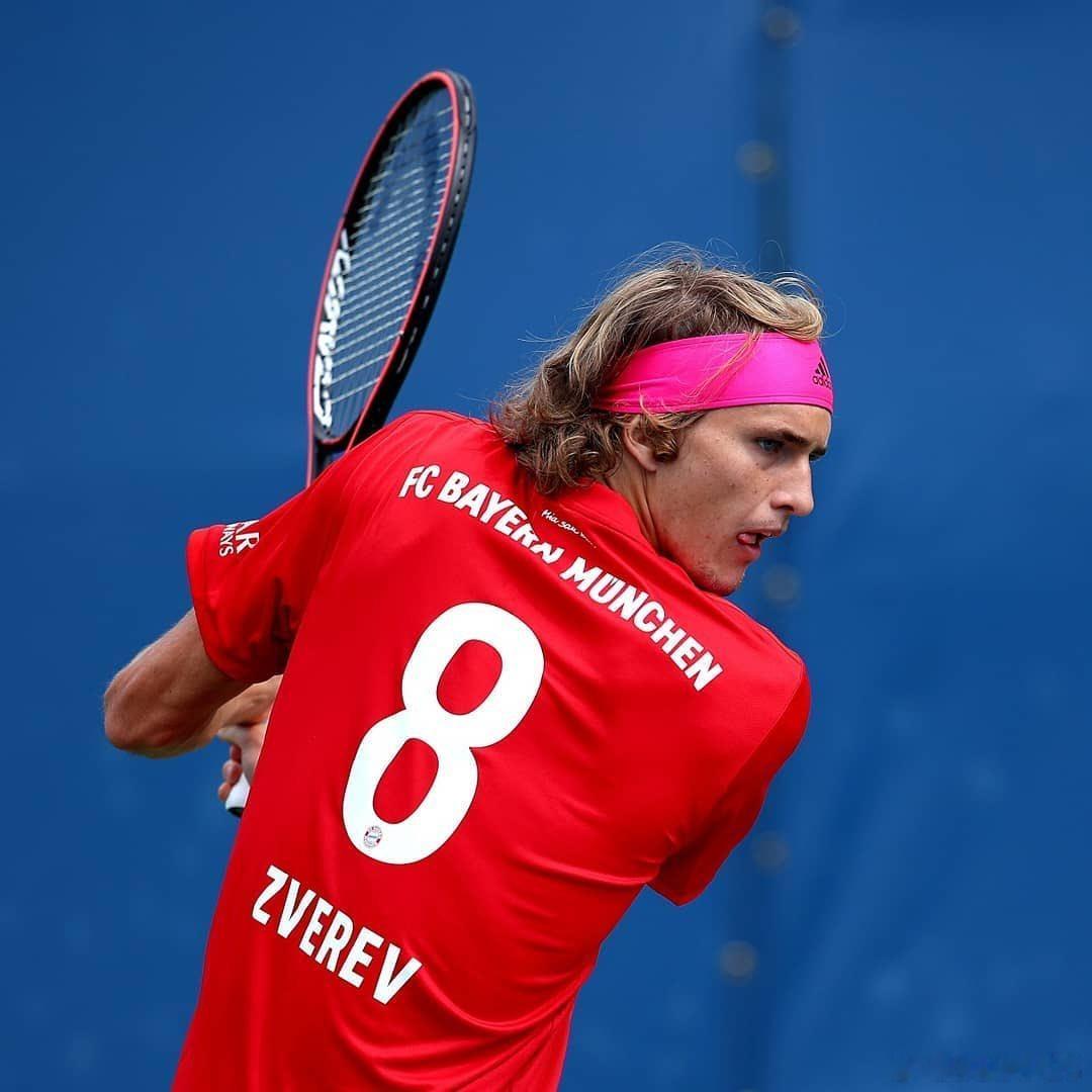 🎾ATP世界排名第三、同時也是拜仁球迷的亞歷山大·茲維列夫在慕尼黑寶馬公開賽開
