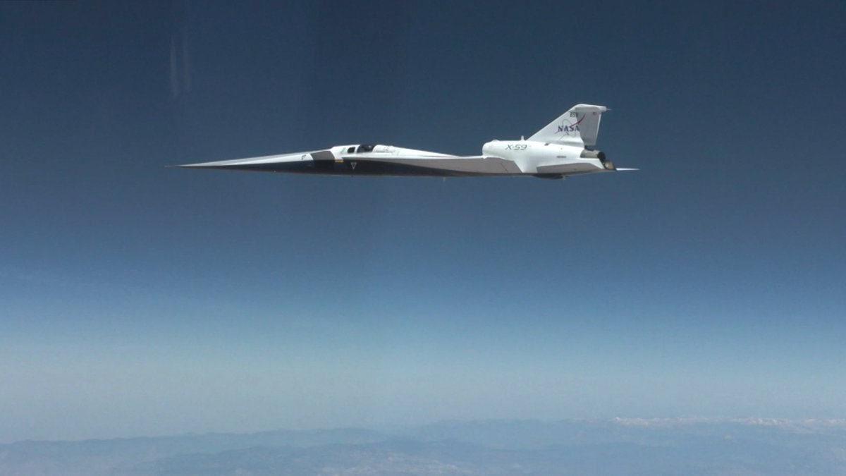 2026年6月5日，美国爱德华兹空军基地上空出现了一架造型奇特的飞机。这架名为X