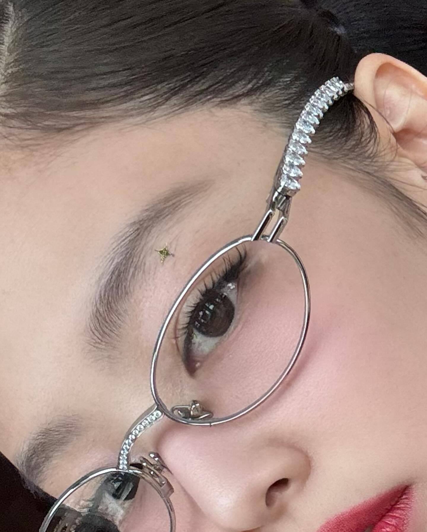 Jennie ins更新🦄👓🤍 ​​​