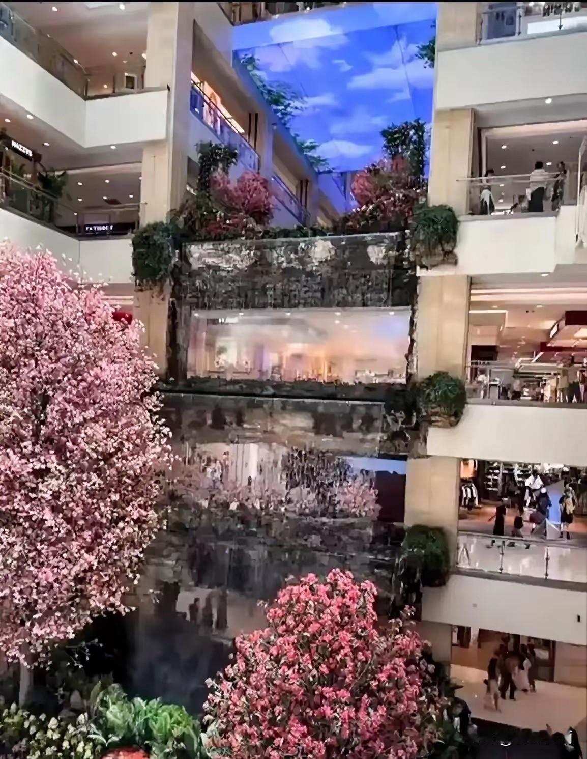 西安赛格彻底凉了！把老板逼死，资本贪婪无度，谁还敢做生意？看完西安赛格这件事，真