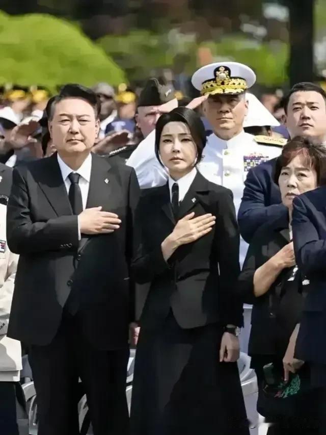 朝韩要统一，这可是一枚国际性深水炸弹。2024年8月15日，韩国总统尹锡悦发表讲