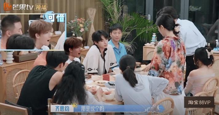 余宇涵需要补看向往的生活 余宇涵和“黑魔法”的反应真是太好笑了，完全没有想到“数