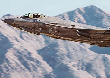 美军一架F35战机坠毁
据美国军事新闻网站“战区”（The WarZone，TW