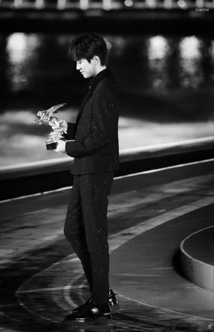 北京电影学院教授、导演赵宇宁夸易烊千玺：他的成绩有目共睹，他的每一部作品都在上台