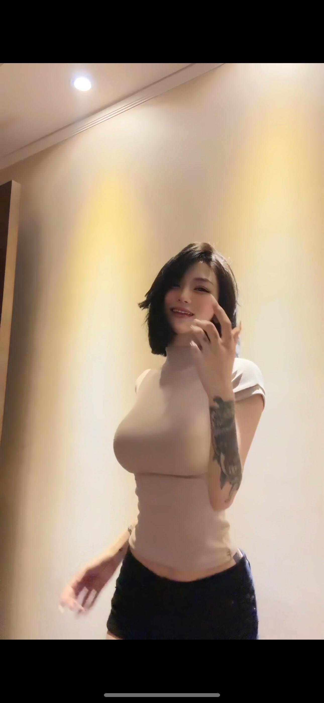 好病态好骚我好爱[馋嘴] ​​​