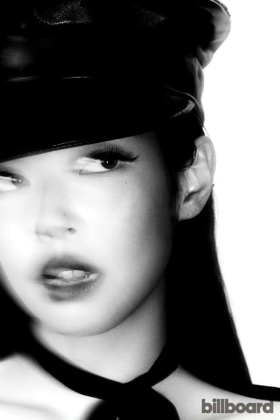 Jennie2025首封 年女王踩我……这个造型真的太帅了 