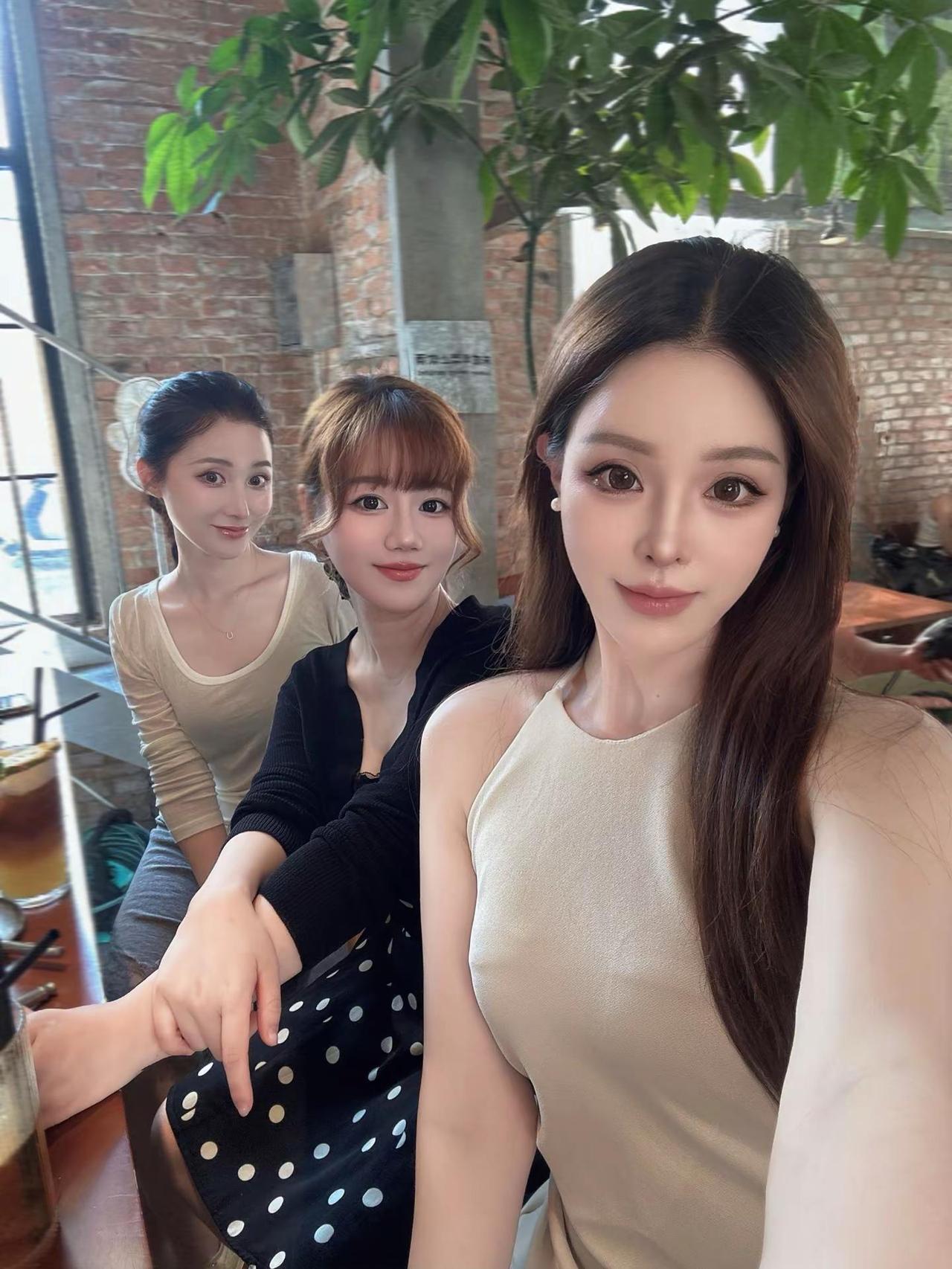再美十年也才33。